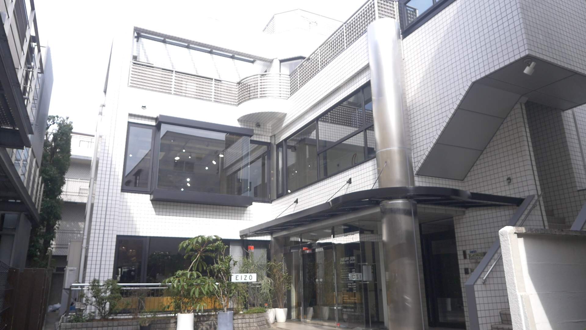 Magic - Creative Portfolio HTML Template